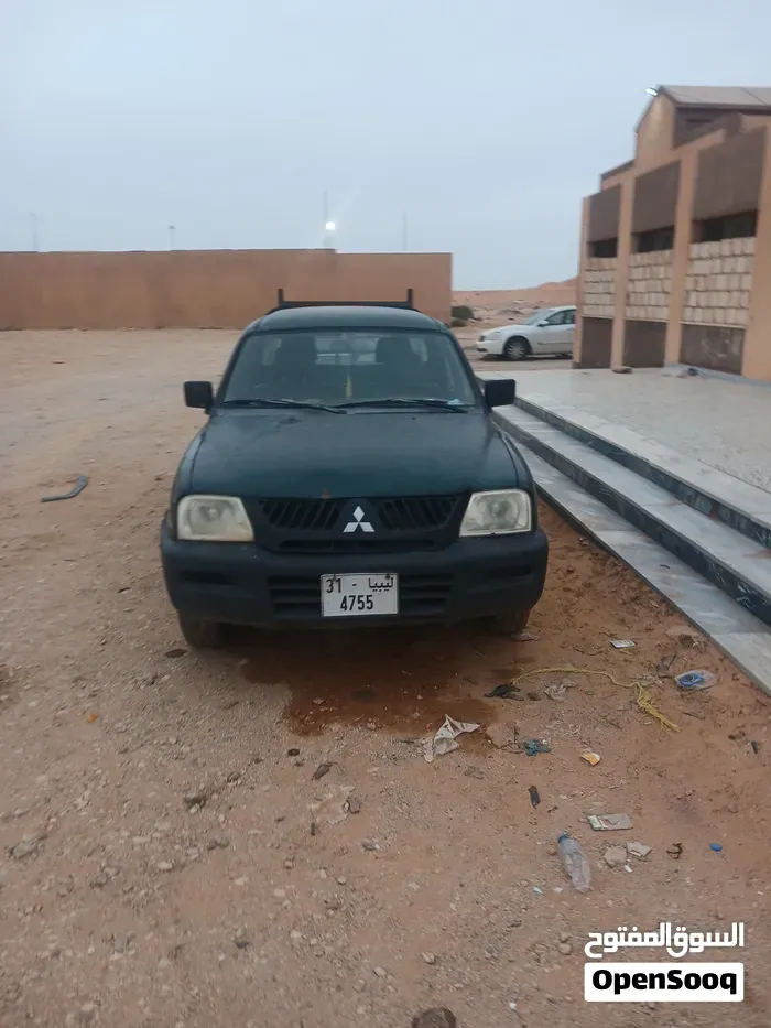 Toyota Hilux 2004 photo 4