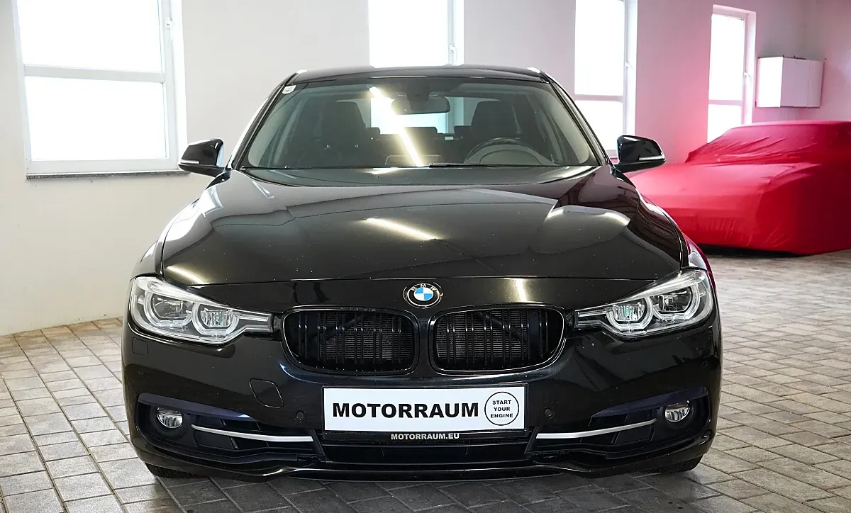 BMW 3 Series 2016 photo 2