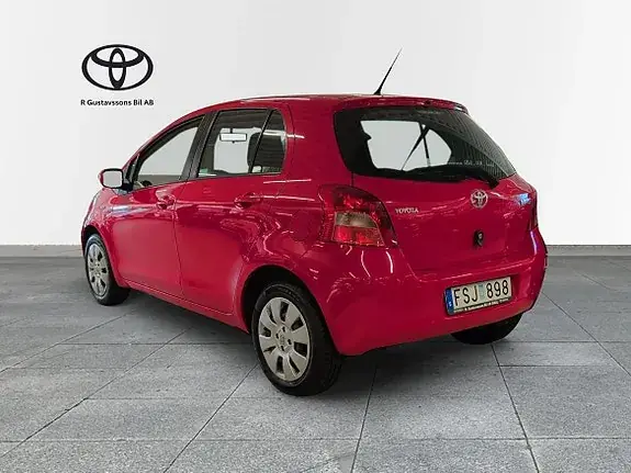 Toyota Yaris 2007 photo 2