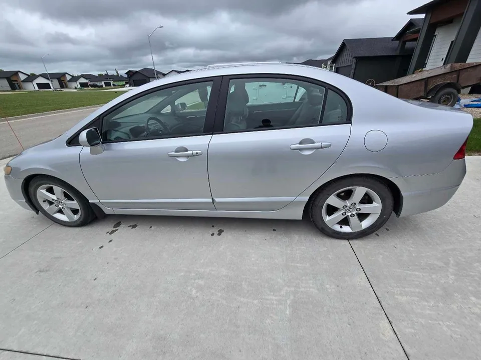 Honda Civic 2007 photo 2
