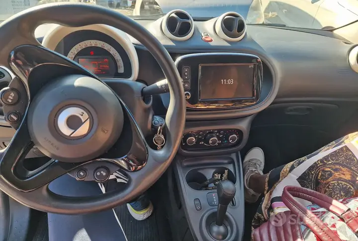 Smart Forfour 2017 photo 3