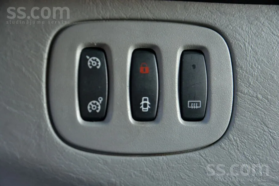 Opel Vivaro 2012 photo 2
