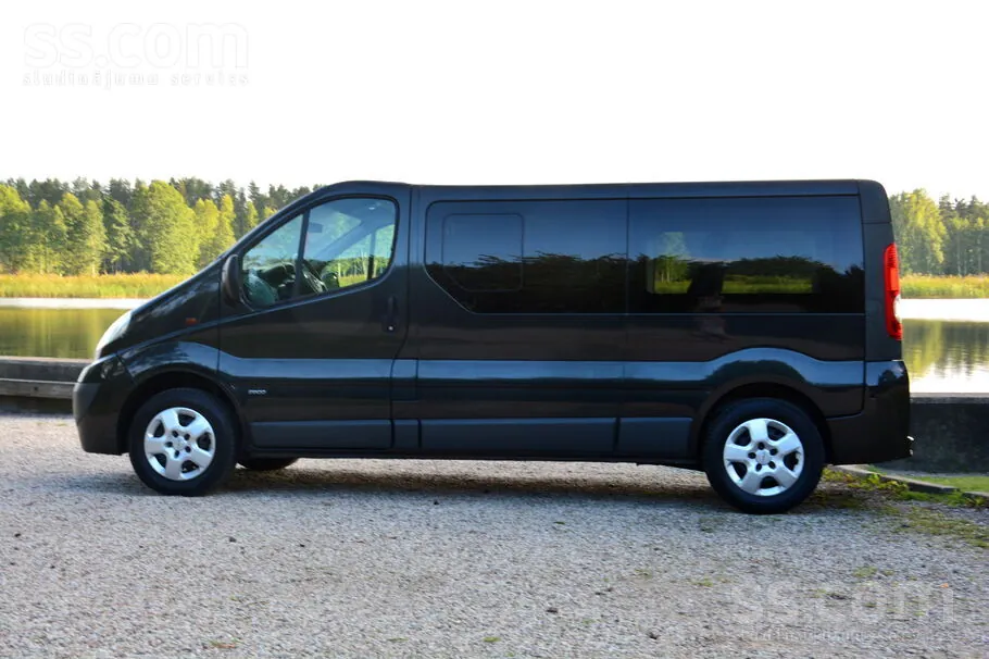 Opel Vivaro 2012 photo 3