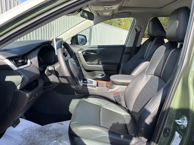 Toyota Rav4 2024 photo 3