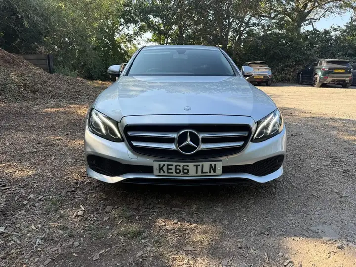 Mercedes-Benz E-Class 2017 photo 2