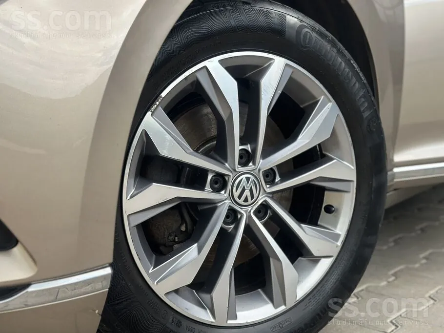 Volkswagen Passat 2016 photo 5