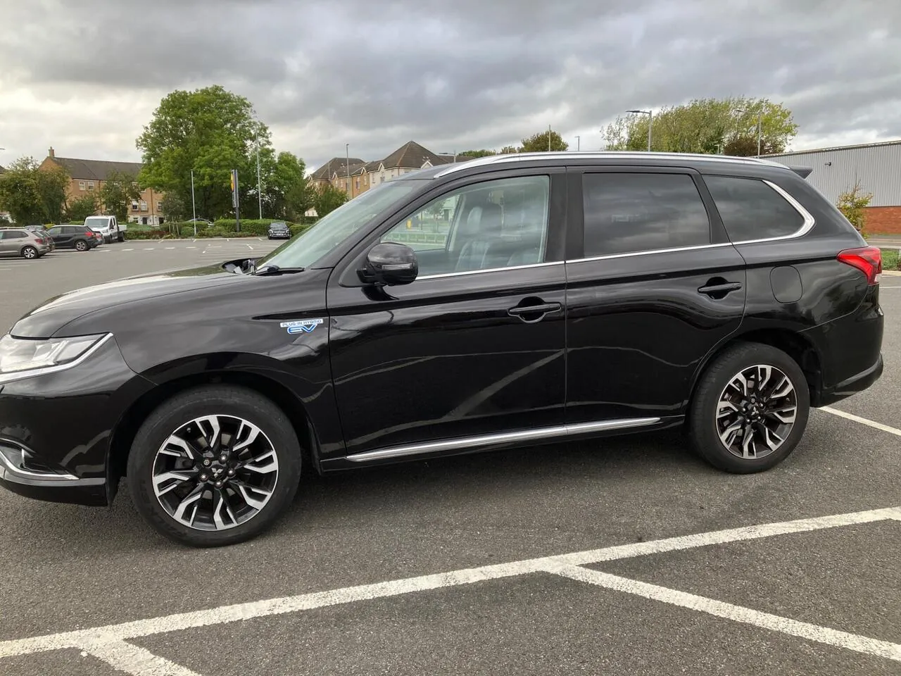 Mitsubishi Outlander 2018 photo 2