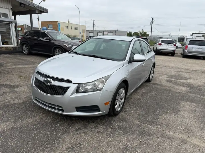 Chevrolet Cruze 2014 photo 2