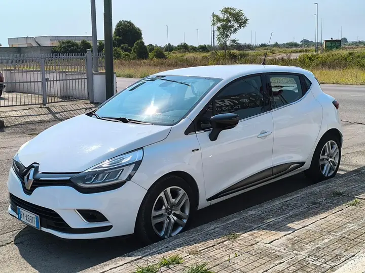 Renault Clio 2019 photo 4