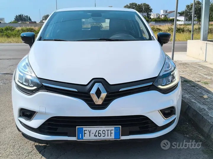Renault Clio 2019 photo 2