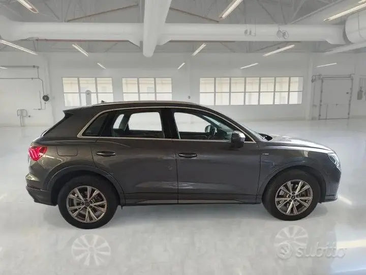 Audi Q3 2022 photo 3