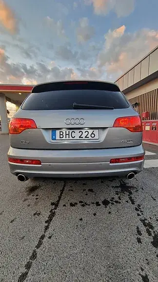 Audi Q7 2008 photo 5