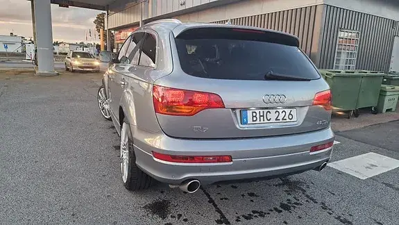 Audi Q7 2008 photo 3