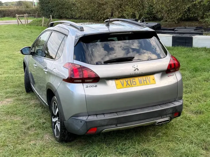 Peugeot 2008 2016 photo 5