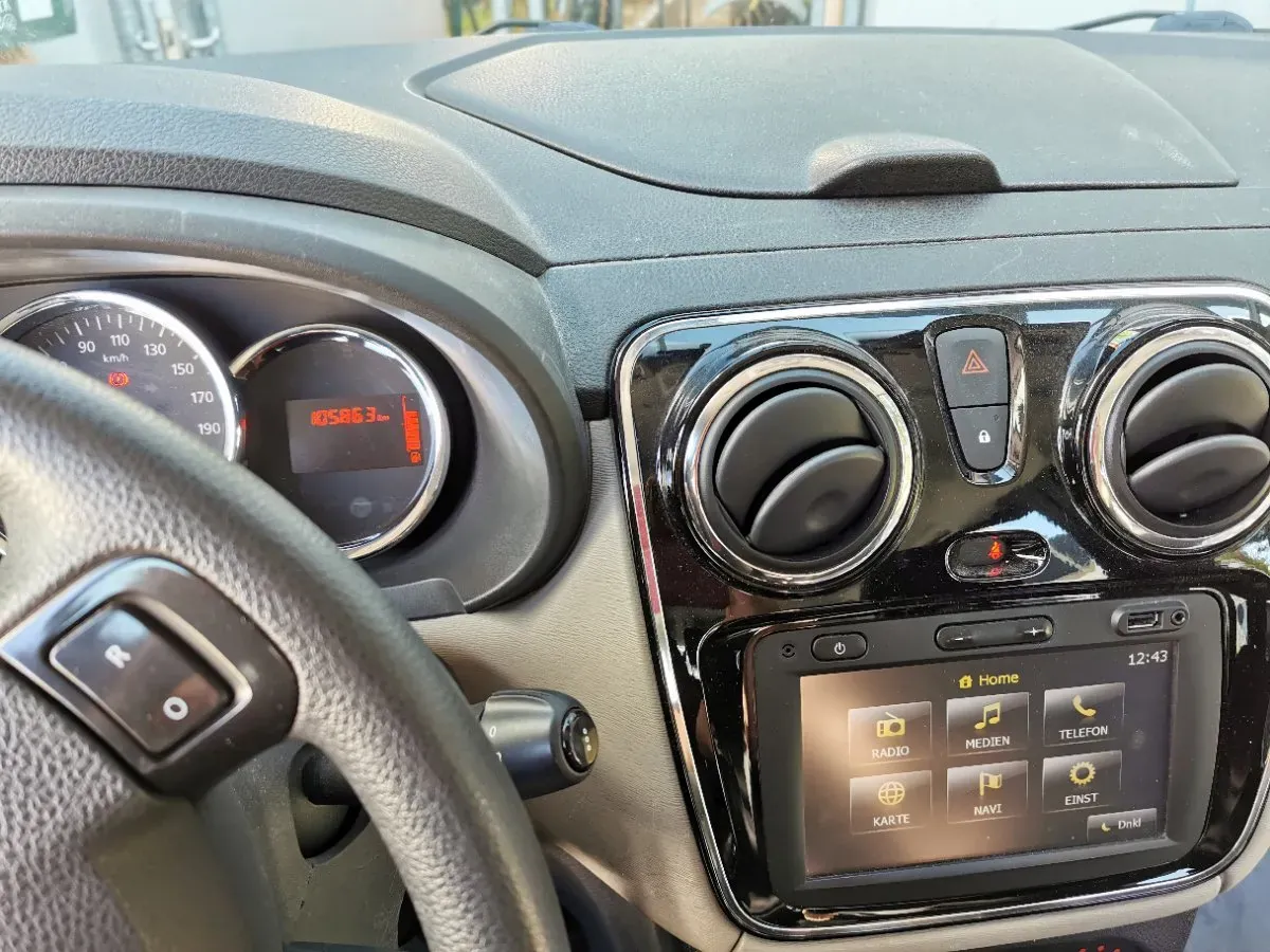 Dacia Lodgy 2014 photo 2