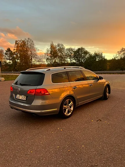 Volkswagen Passat 2013 photo 2