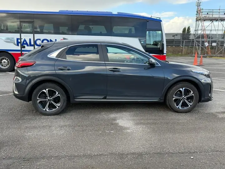 Kia Xceed 2023 photo 4