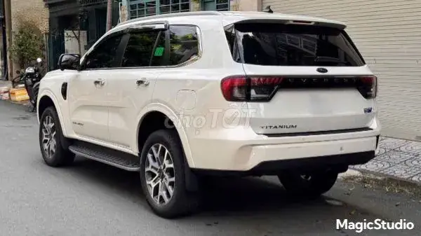 Ford Everest 2024 photo 2