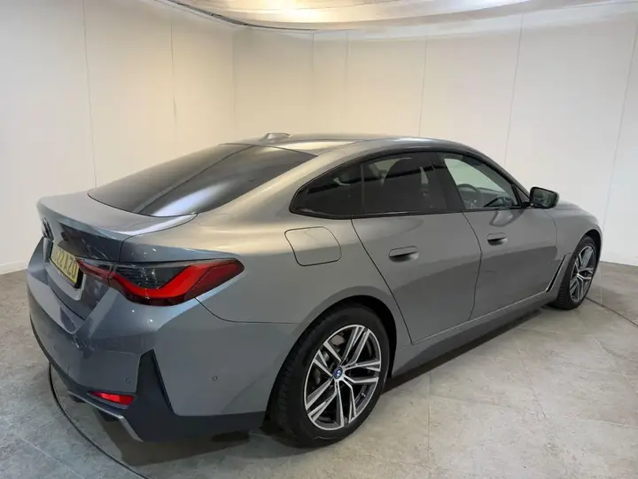 BMW I4 2022 photo 5
