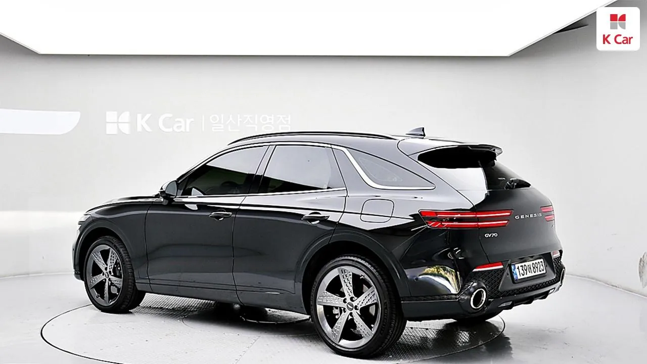 Genesis Gv70 2021 photo 2