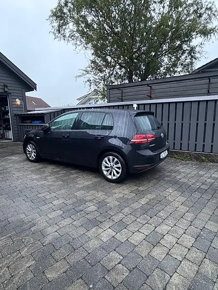 Volkswagen E-Golf 2015 photo 3