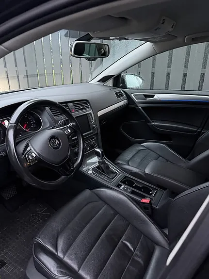 Volkswagen E-Golf 2015 photo 4