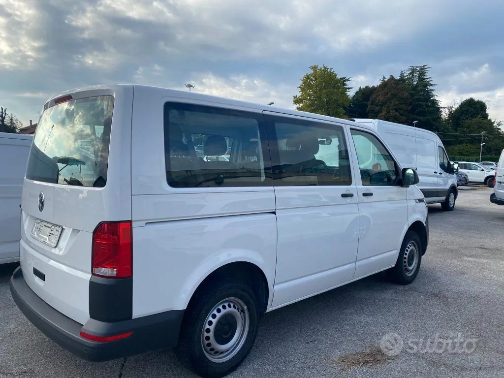 Volkswagen Transporter 2023 photo 2