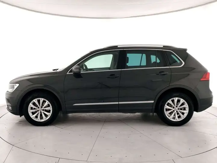 Volkswagen Tiguan 2017 photo 2