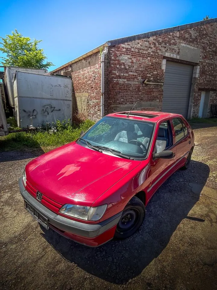Peugeot 306