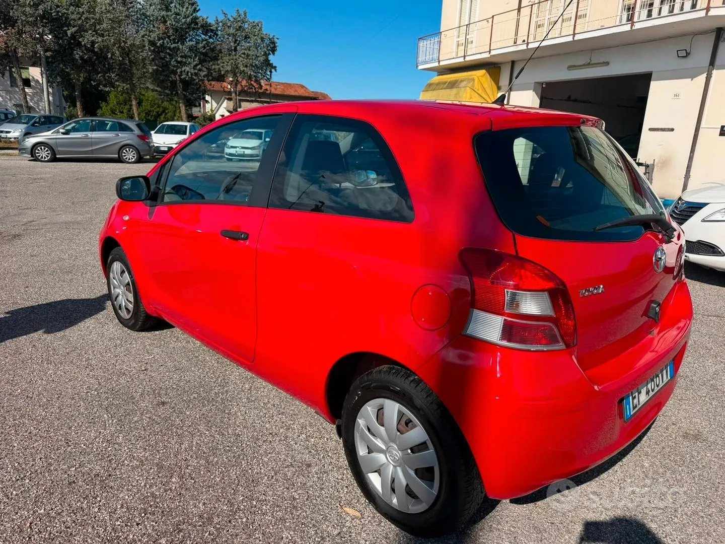 Toyota Yaris 2011 photo 5
