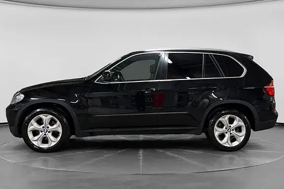 BMW X5 2011 photo 2