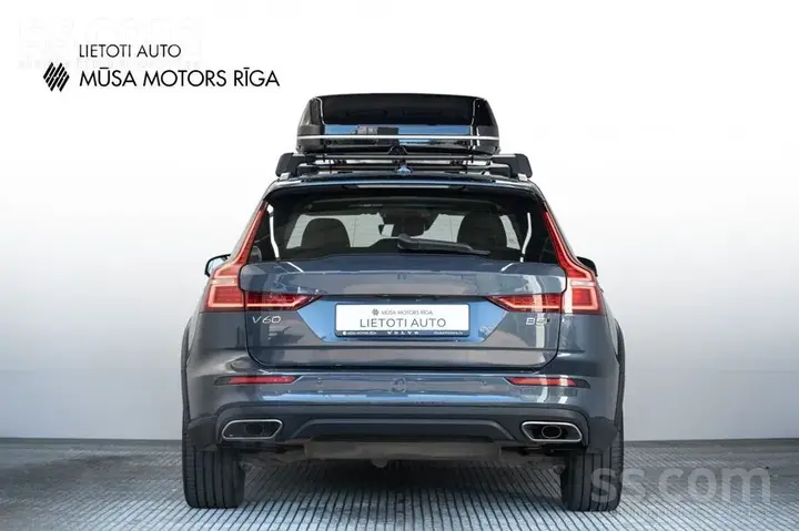 Volvo V60 Cross Country 2022 photo 4