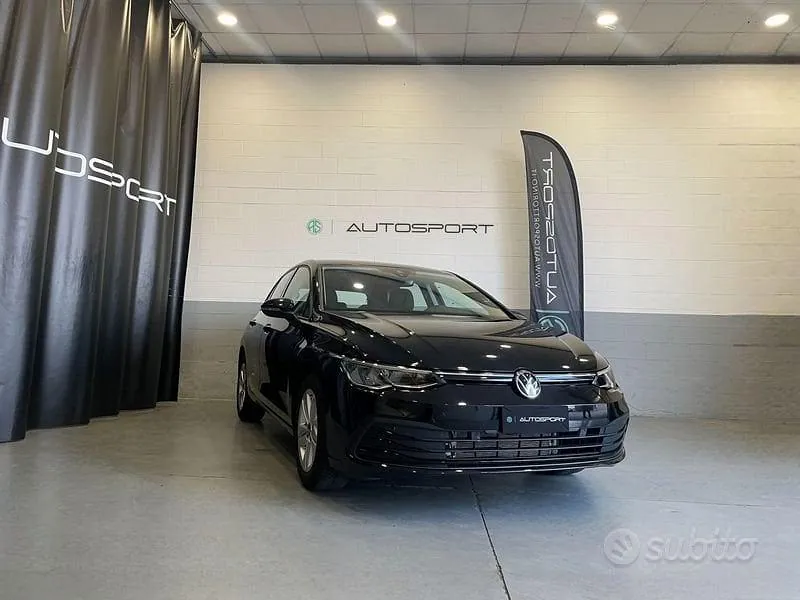 Volkswagen Golf 8
