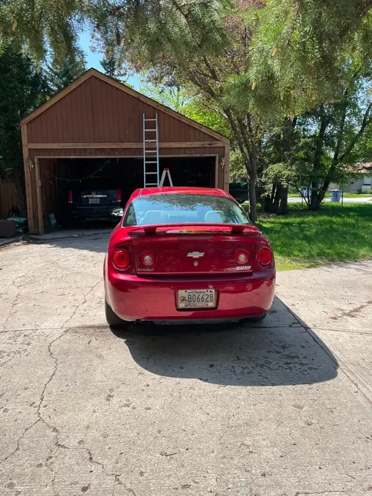 Chevrolet Cobalt 2010 photo 2