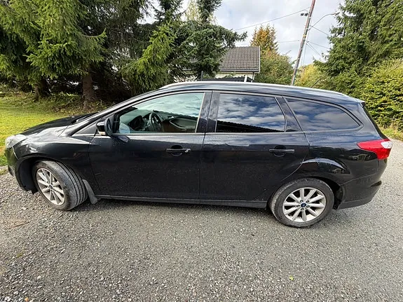 Ford Focus 2011 photo 4