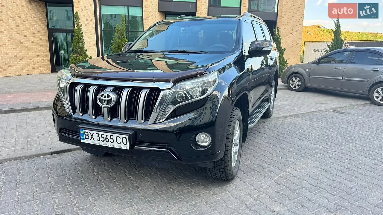 Toyota Land Cruiser Prado 2013 photo 2