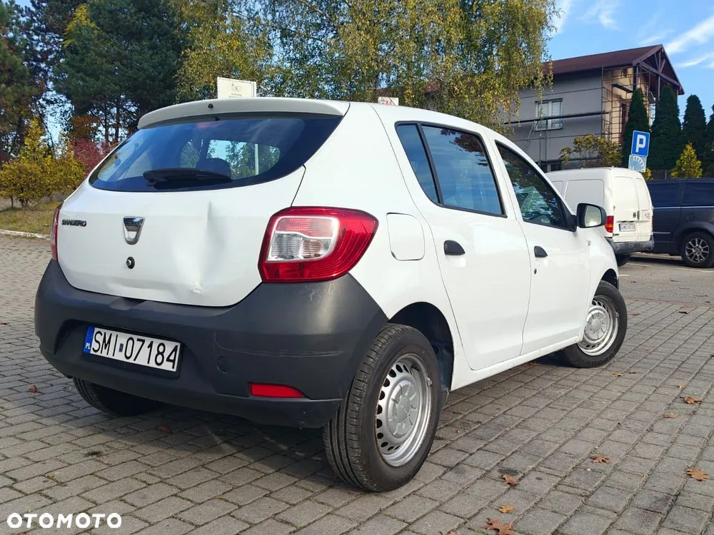 Dacia Sandero 2014 photo 4