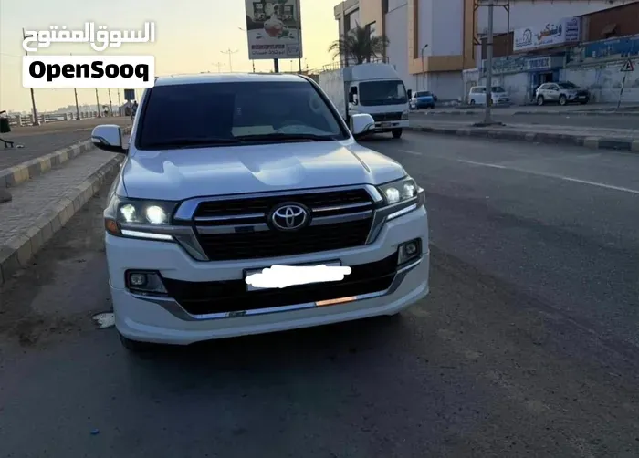 Toyota Land Cruiser 2021 photo 2