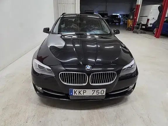 BMW 520 2013 photo 2