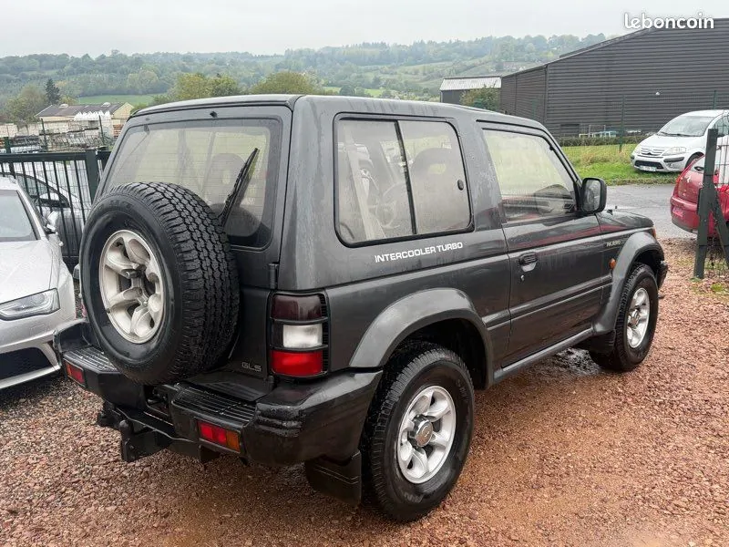 Mitsubishi Pajero 1994 photo 2