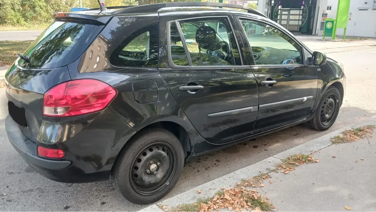 Renault Clio 2011 photo 3