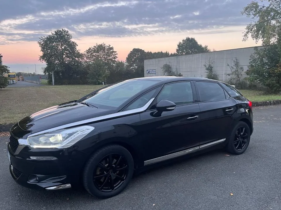 DS Automobiles Ds5