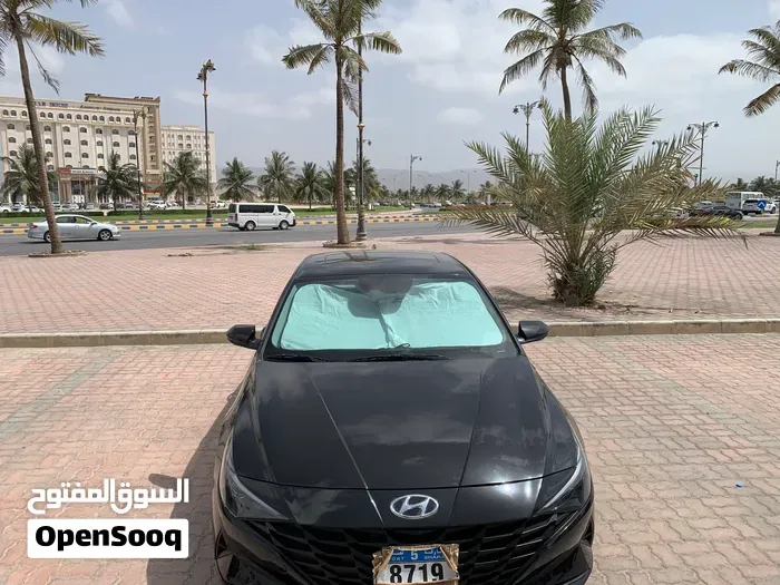 Hyundai Elantra 2022 photo 3