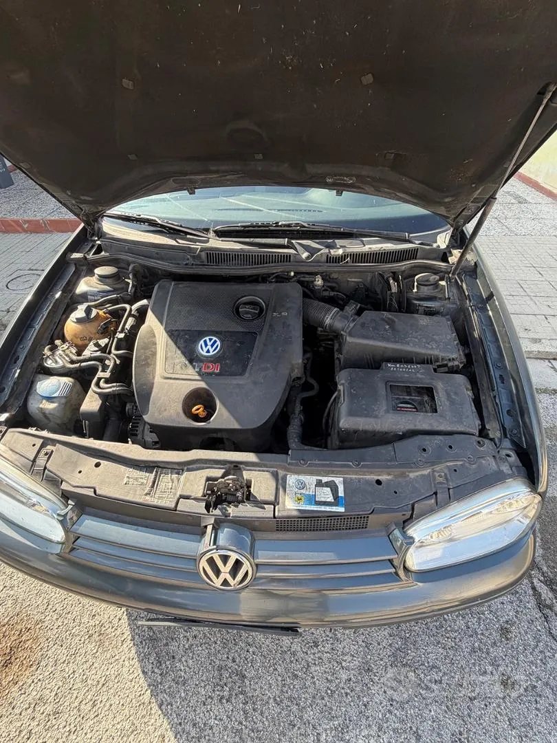 Volkswagen Golf 2002 photo 4