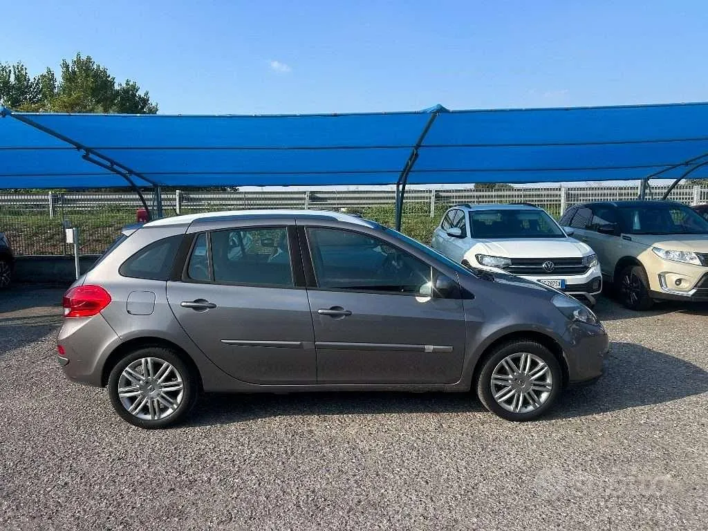 Renault Clio 2012 photo 3