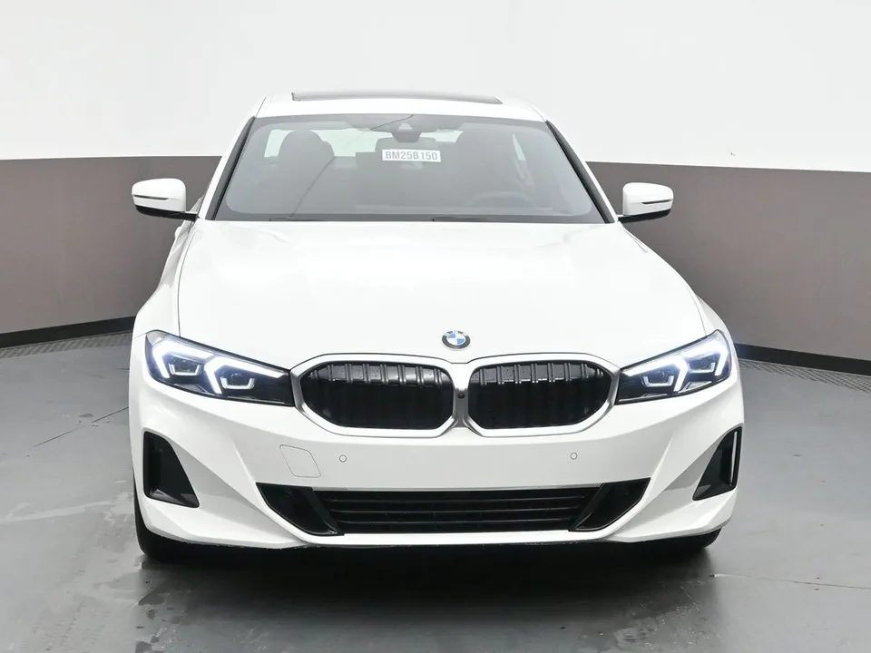 BMW 3 Series 2025 photo 2