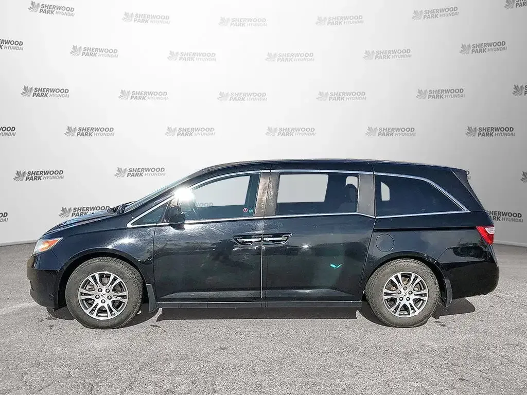 Honda Odyssey 2013 photo 3