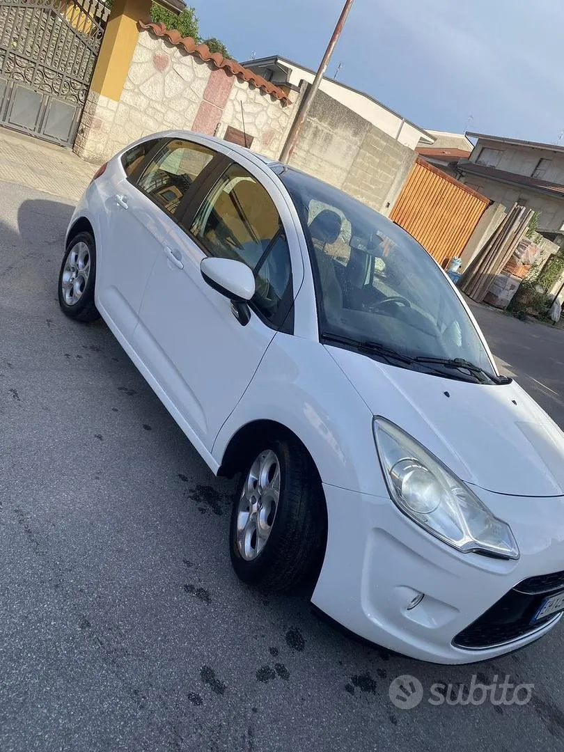 Citroen C3 2012 photo 3