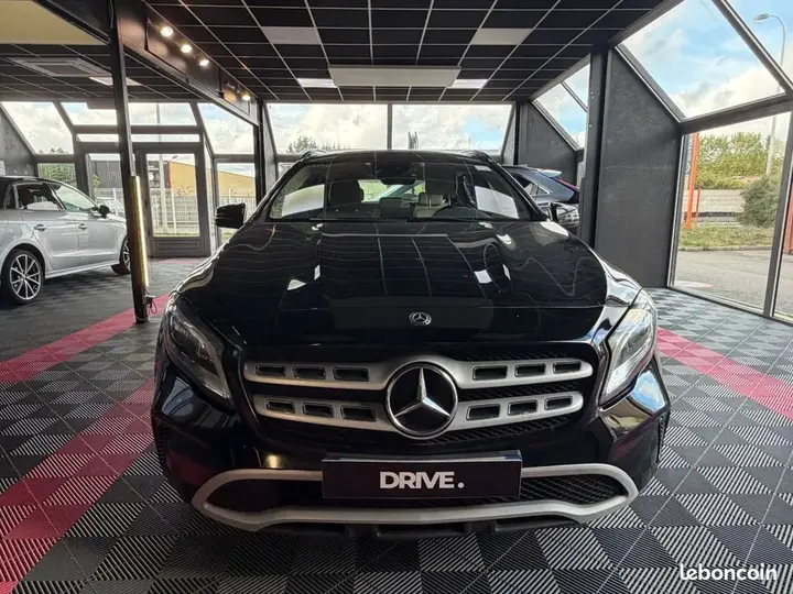 Mercedes-Benz Gla 2018 photo 2