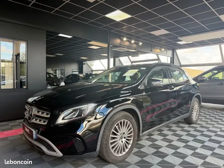 Mercedes-Benz Gla 2018 photo 3